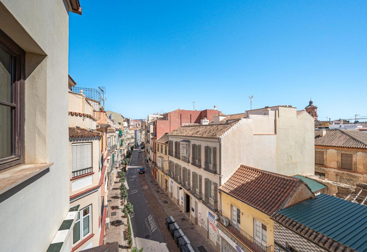 Dona Elvira. Las Terrazas Malaga Luaran gambar