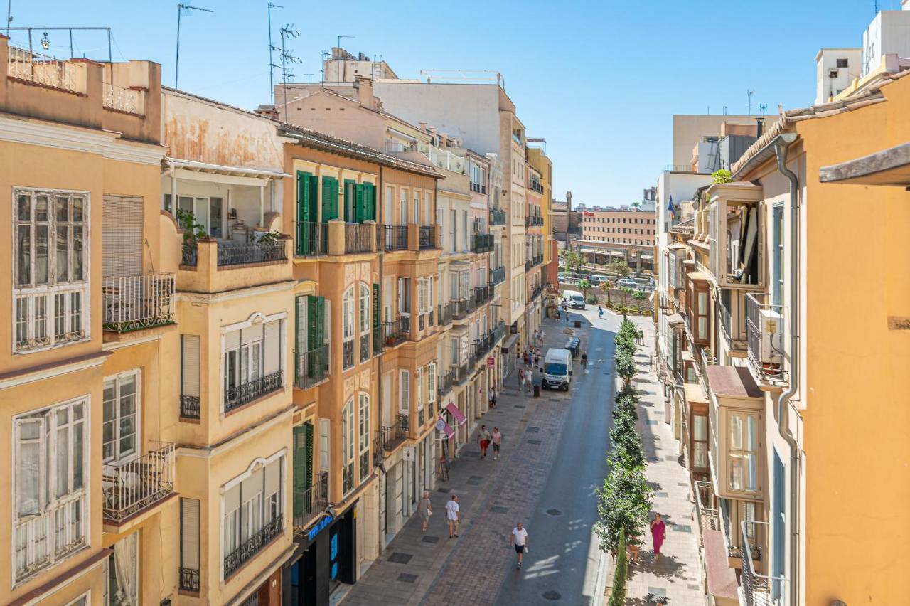 Dona Elvira. Las Terrazas Malaga Luaran gambar