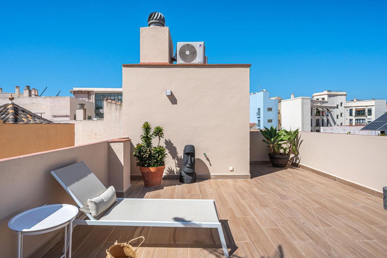 Dona Elvira. Las Terrazas Malaga Luaran gambar