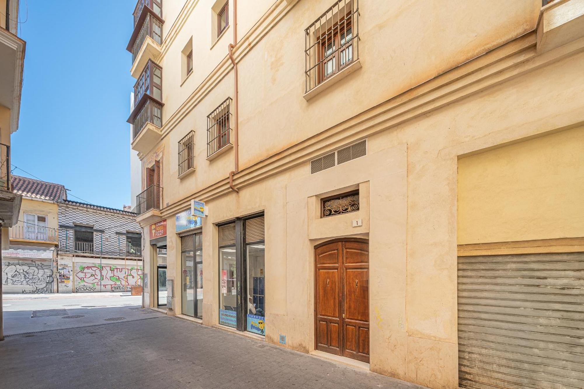 Dona Elvira. Las Terrazas Malaga Luaran gambar